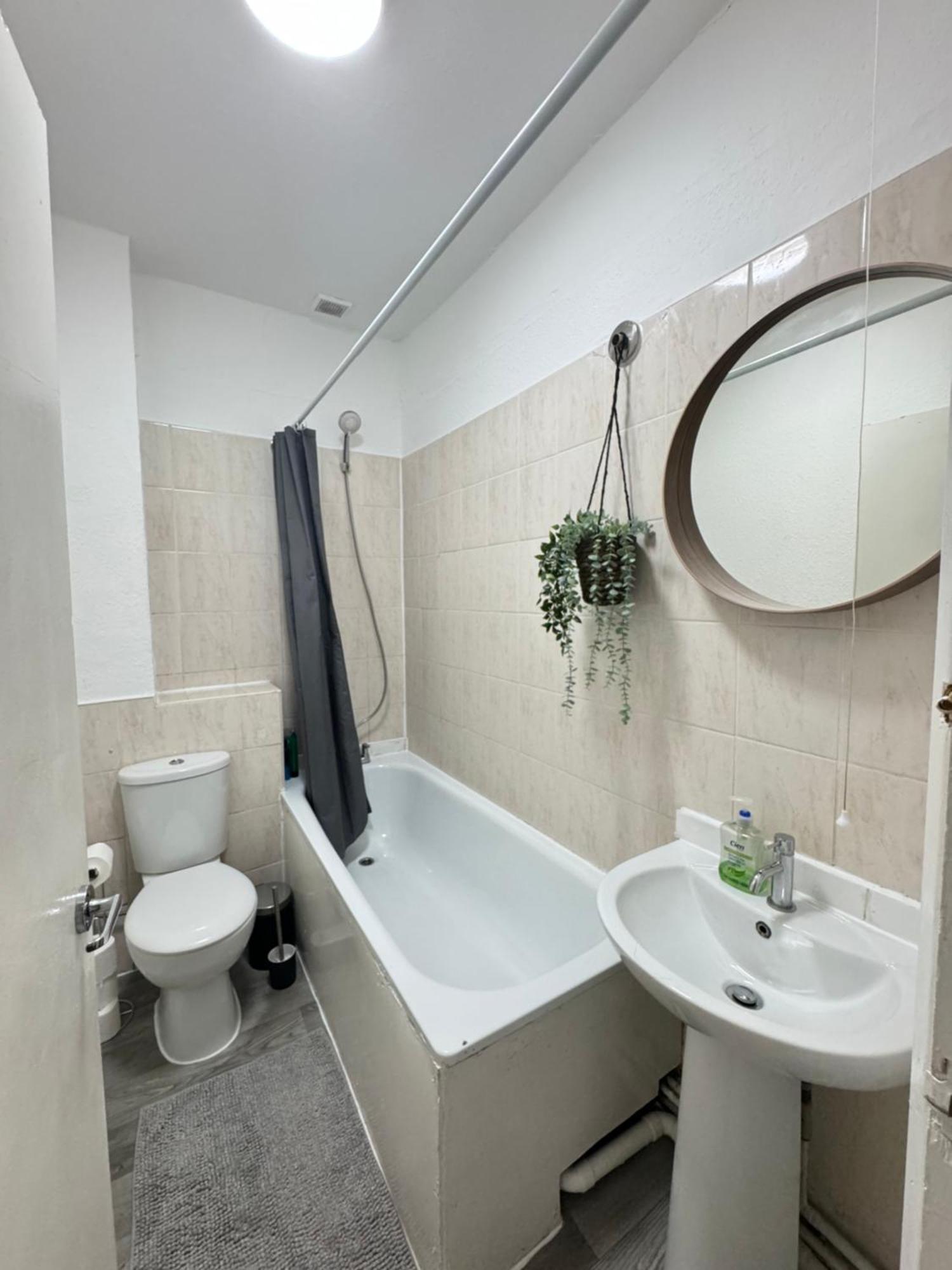 2 Bed Apt Sofa Bed Up To 6 London Luaran gambar